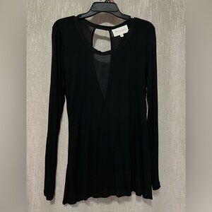 Vince Camuto Black Long Sleeve Top with Cut-Out